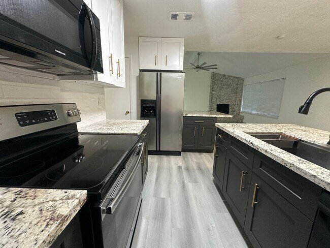 Photo - For Lease | 3 Bed, 2 Bath | 1,446 Sq Ft | Greengate Place|