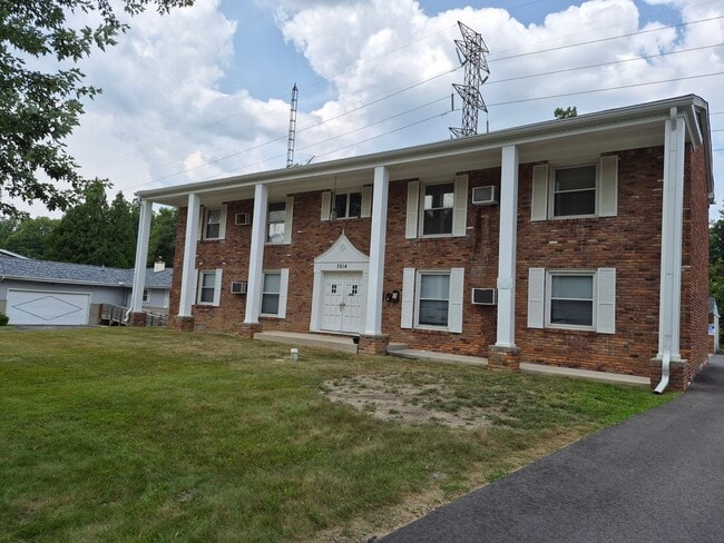 Building Photo - 3514 Valleston Pkwy Unit 04