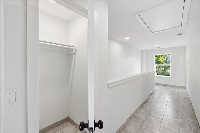 Photo - 6138 Brookfield Dr