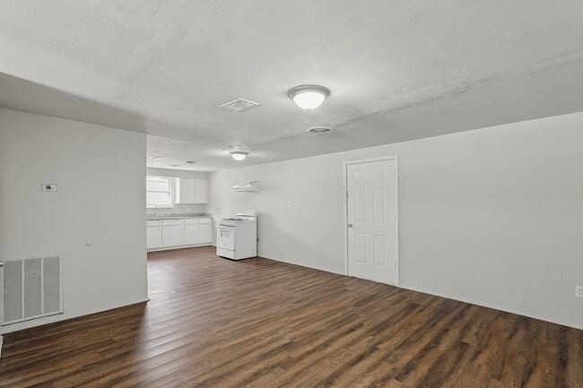 Photo - 414 Grantham Rd