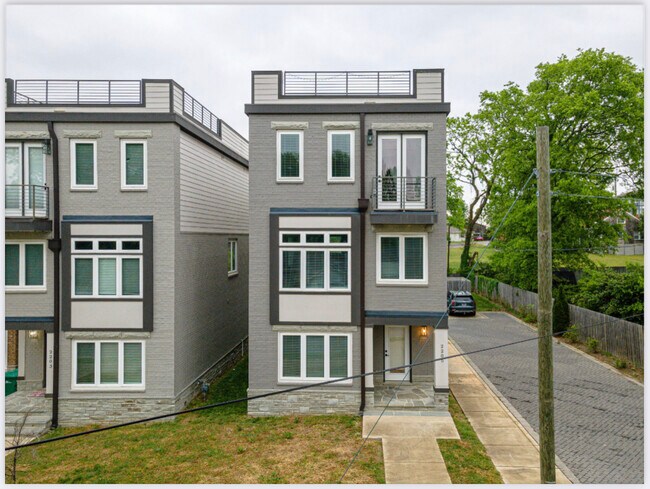 Photo - 2205 Dabbs Ave Townhome