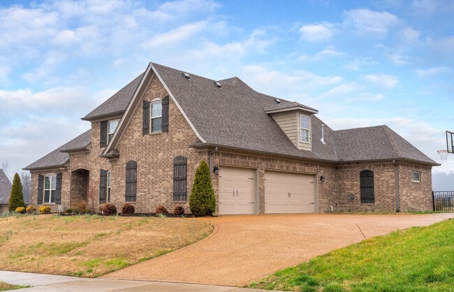 Building Photo - 204 Ettington Dr Rental