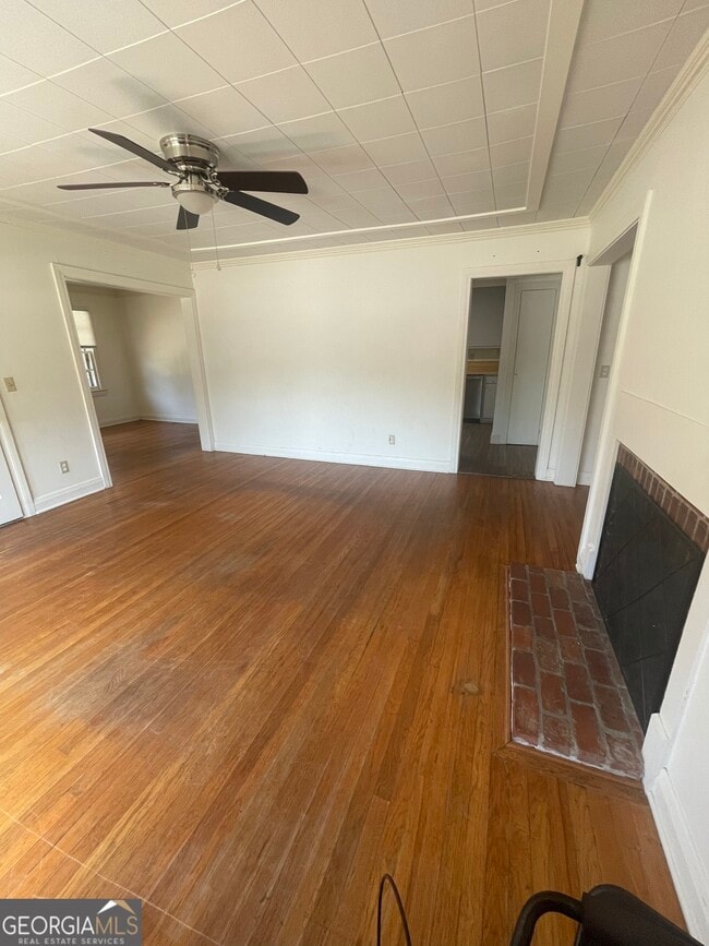 Photo - 331 E Main St