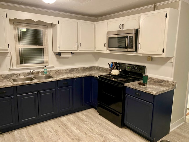 Photo - 740 Sunset Dr