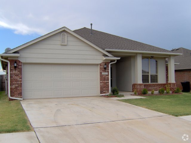 Building Photo - 2405 NW 162nd Terrace Rental