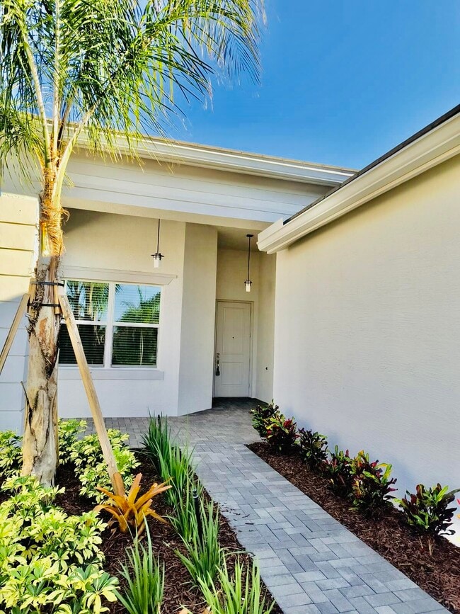 Photo - 13352 SW River Rock Rd