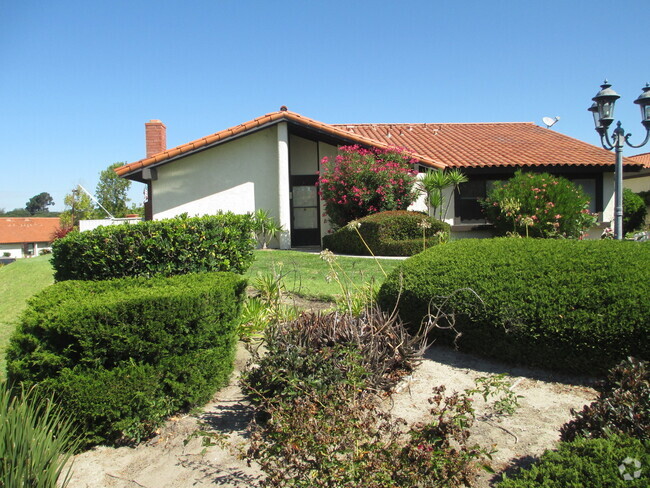 Building Photo - Upgraded Vandenberg Village Townhome