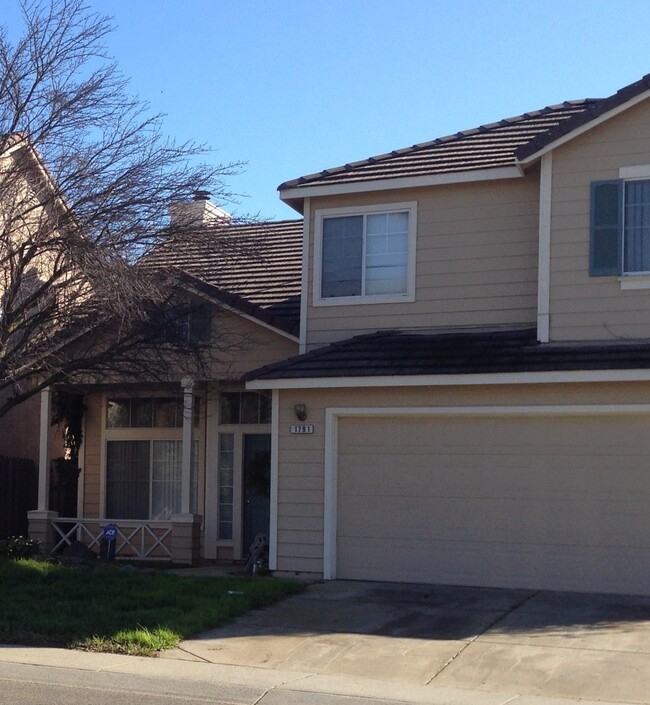 4 bedroom 3 bath house located in Yuba City - 4 bedroom 3 bath house located in Yuba City