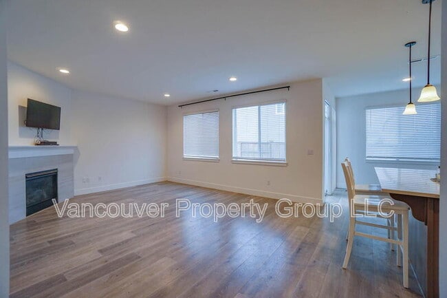 Photo - 8704 N 2nd Loop