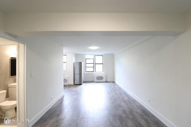 Building Photo - 0 bedroom in Queens NY 11355 Unit 410 Rental