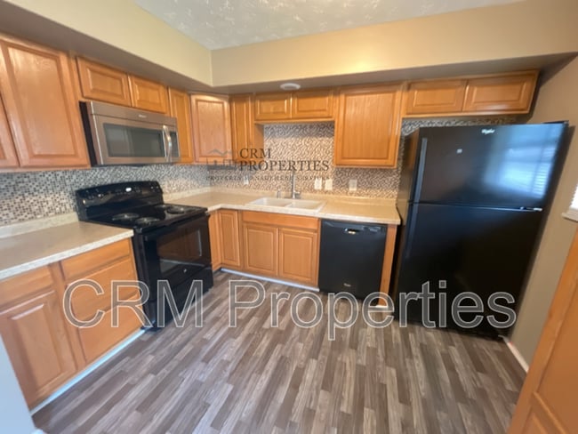 Photo - 2301 Tam O Shanter Rd