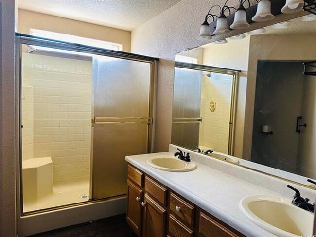 Photo - 755 Monte Vista Way