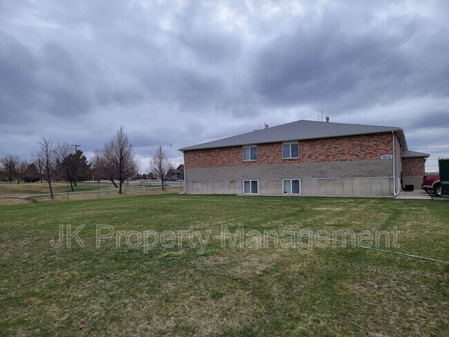 1612 Sand Ct