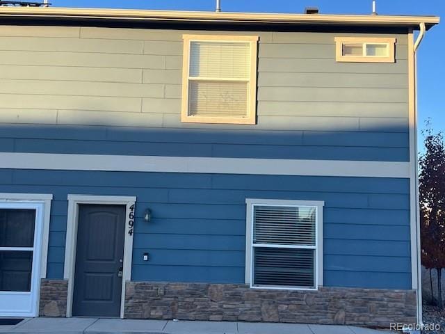 Photo - 4694 Wharf Point