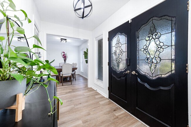Photo - 26715 Maplewood Dr