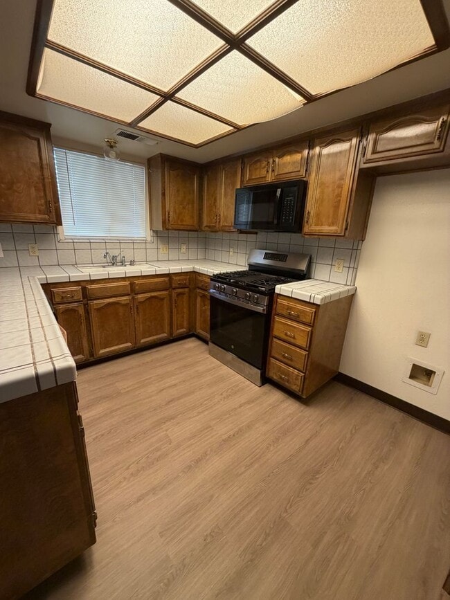 Photo - 1635 E Eastbrook Ave