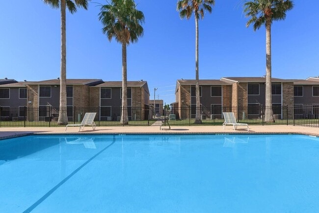 Photo - z - Historical - The Estates