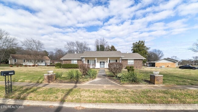 Photo - 11719 S Williamsburg Dr