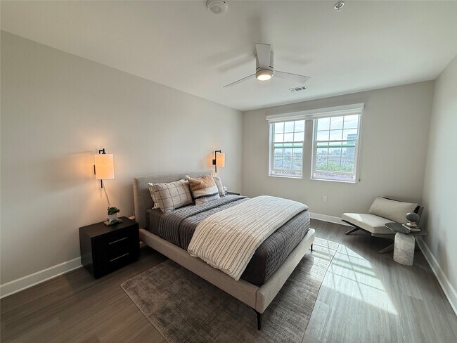 Photo - 716 Waugh Dr Unit 1204