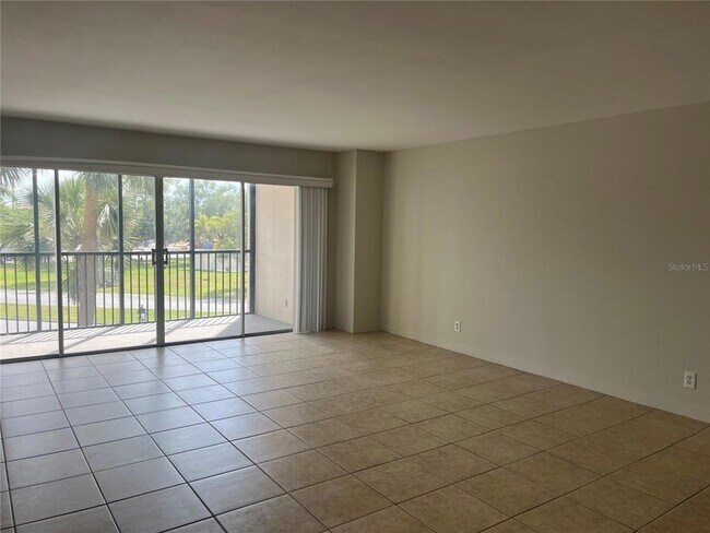 Photo - 10355 Paradise Blvd Unit 113