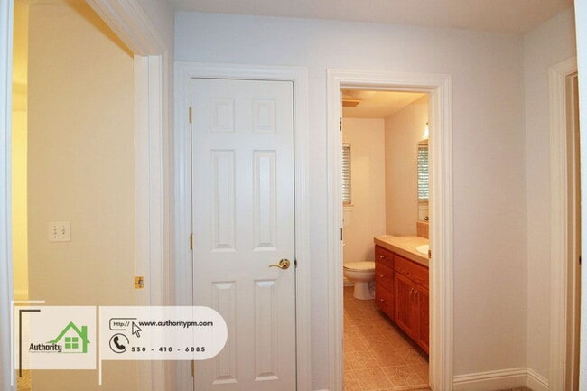 Photo - 3377 Heritagetown Dr