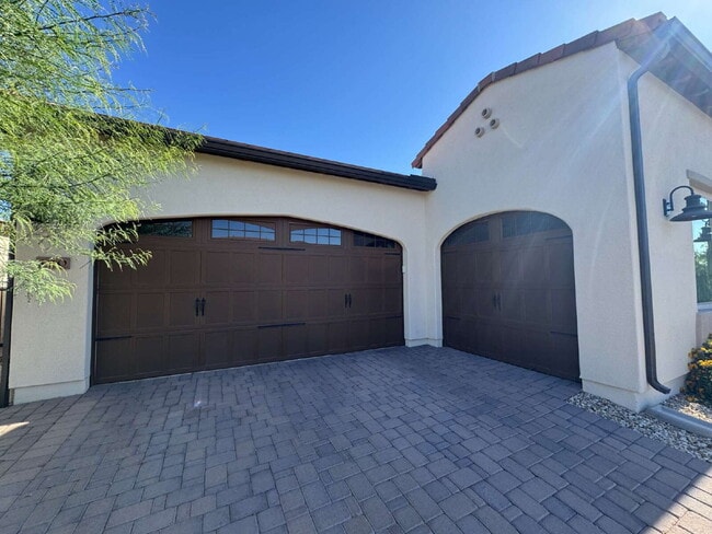 Photo - 120 E Iloca Ln