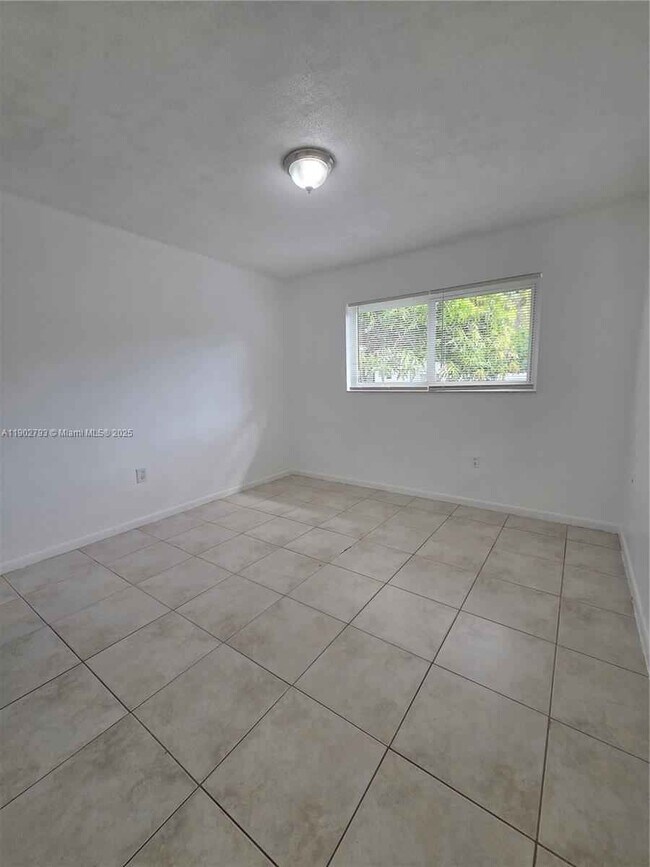 Photo - 10725 NW 8th Ave