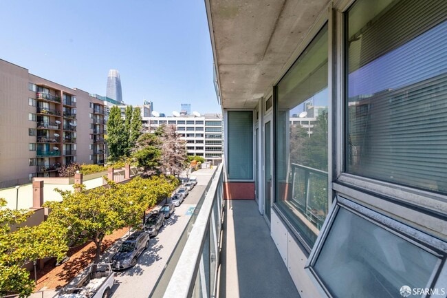 Photo - 766 Harrison St