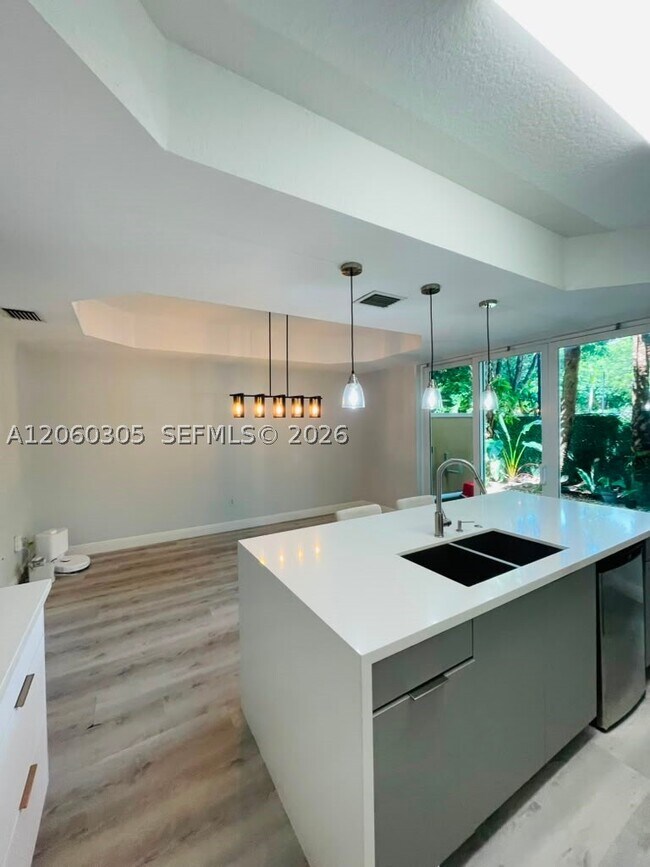 Photo - 790 SW 107th Ave