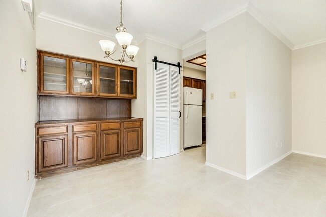 Photo - 921 Marine Dr Unidad 226