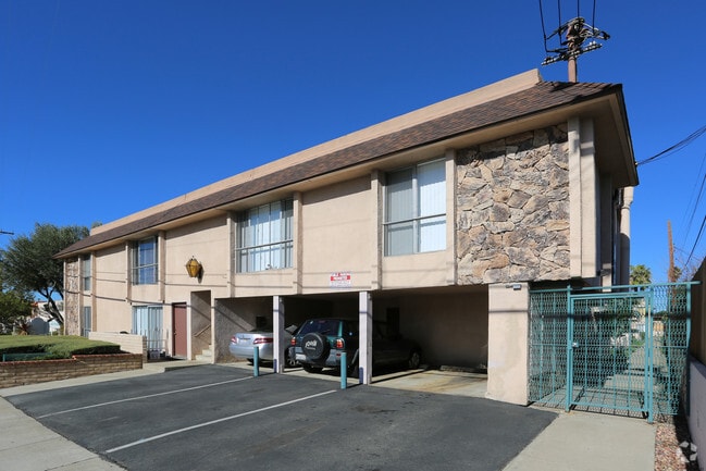 Royal Diane Apartments