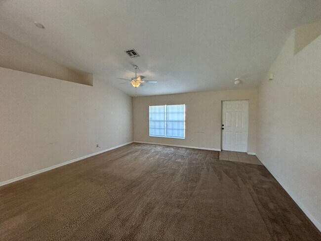 Photo - 1605 Nelson Rd N