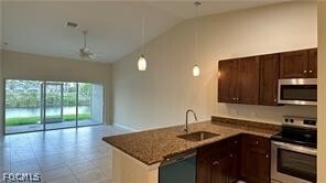 Photo - 1609 Savona Pkwy W