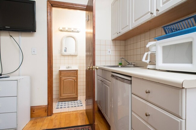 Building Photo - 19 Farrington Ave Unit #24 Rental