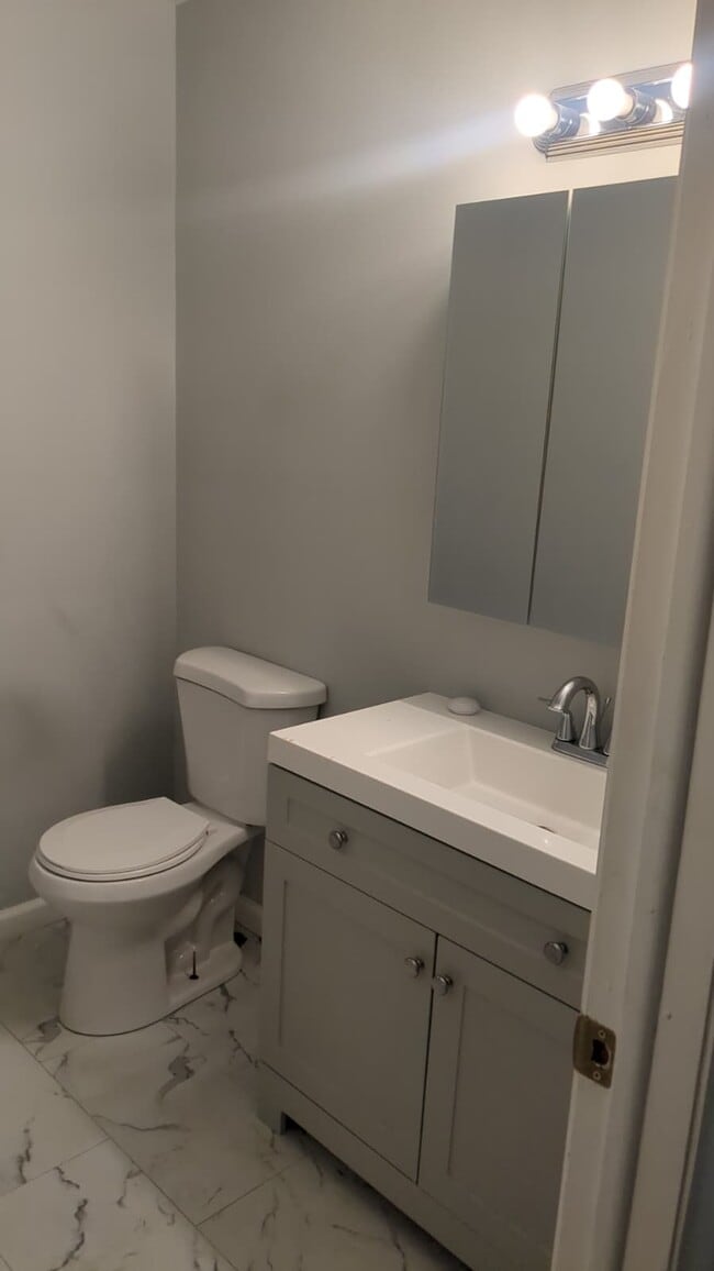 Photo - 1441 Broadway Blvd