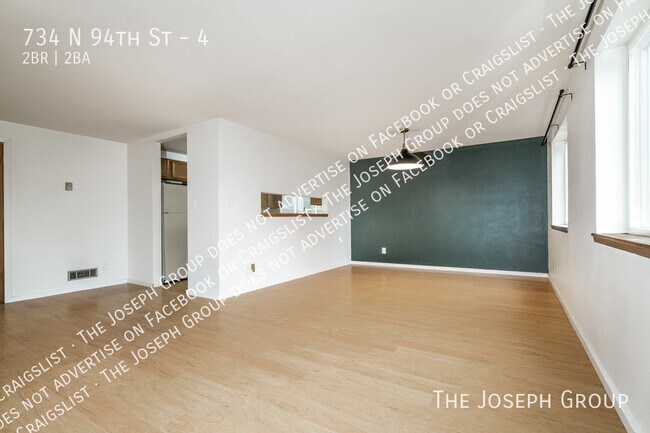 Photo - 734 N 94th St Unidad 4