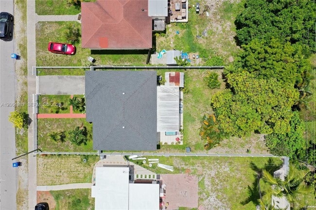 Photo - 2517 Rodman St
