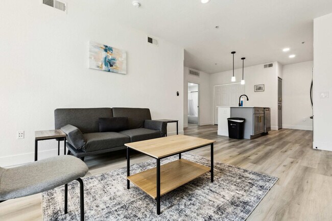 Photo - 6610 N 93rd Ave Unidad ID1055570P