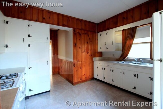 Photo - 92 Rogers Ave Unit #2