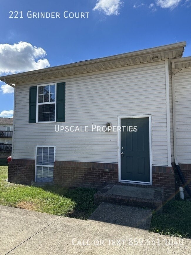 Building Photo - 221 Grinder Ct