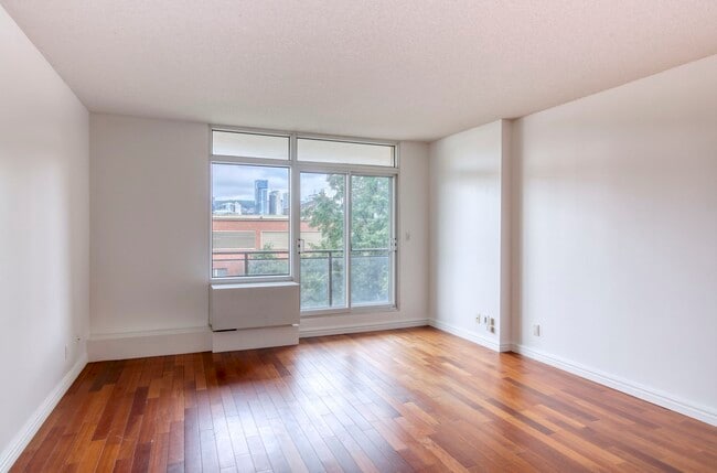 Photo - 2700 Rufus Rockhead Unit 206