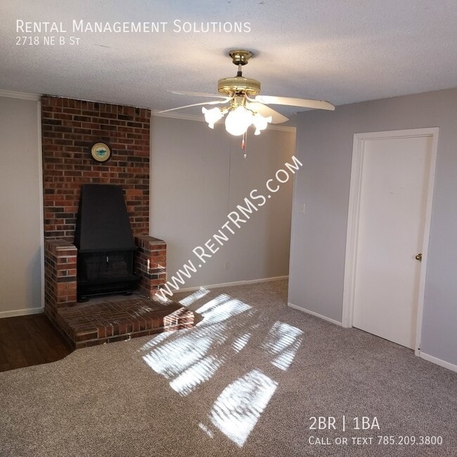 Photo - 2718 NE B St