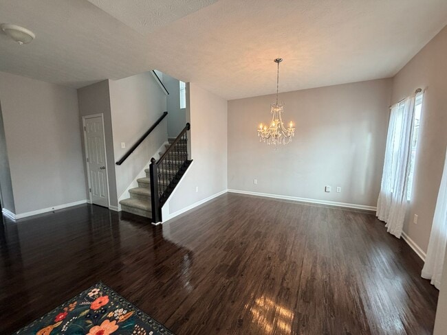 Photo - 1618 Woodside Cir