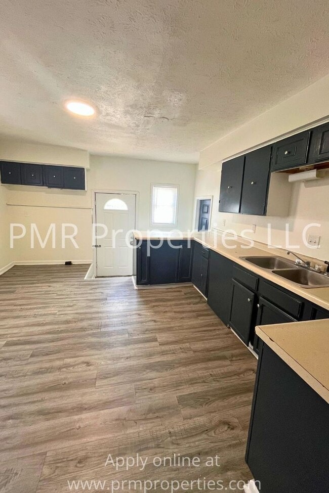Photo - 3Bedrooms /2Bathrooms House
