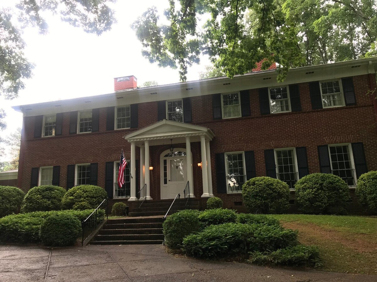 Photo - Downtown Monroe, Huge 4500 sq ft House,  5...