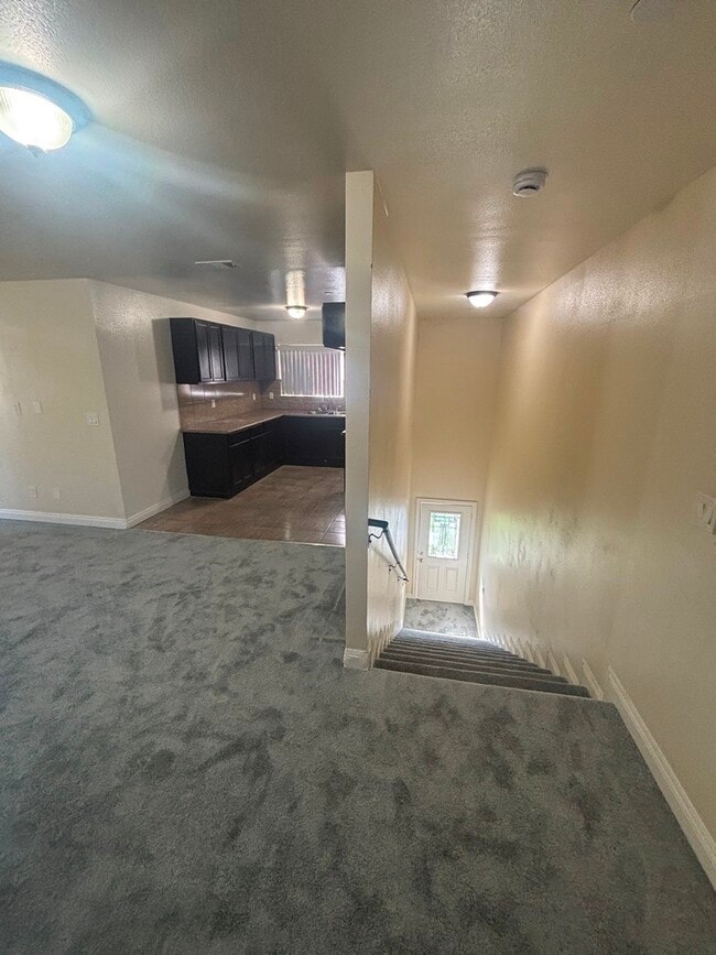 Photo - 1229 W 60th St