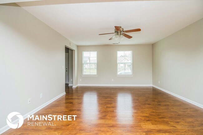 Photo - 611 Rock Gln Trce