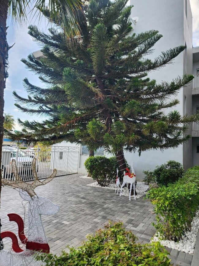 Photo - 2101 Normandy Dr Unidad 301