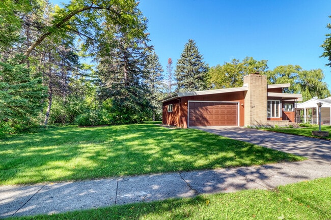 Photo - 1817 14th St S