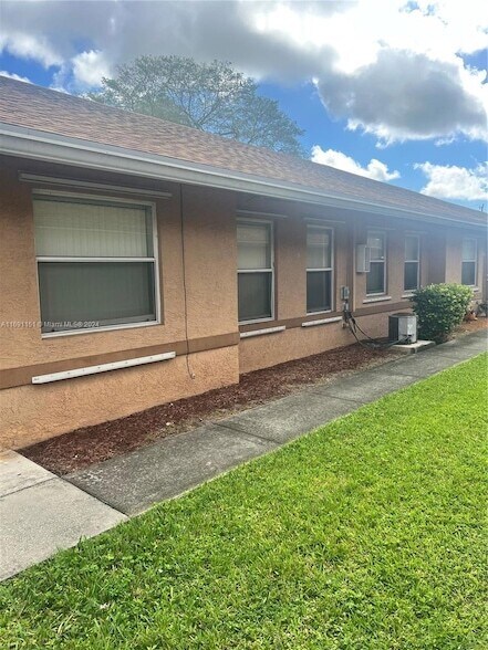 Photo - 2506 NW 21st St Unidad 1